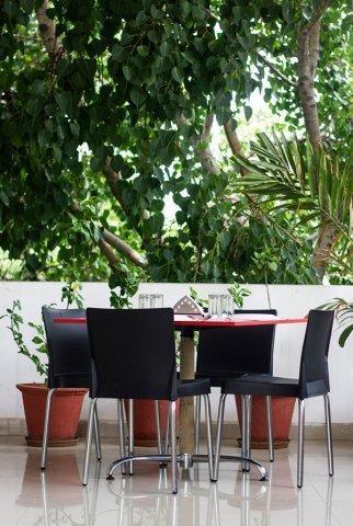 Itsy Hotels Hiland Suites Бангалор Екстериор снимка