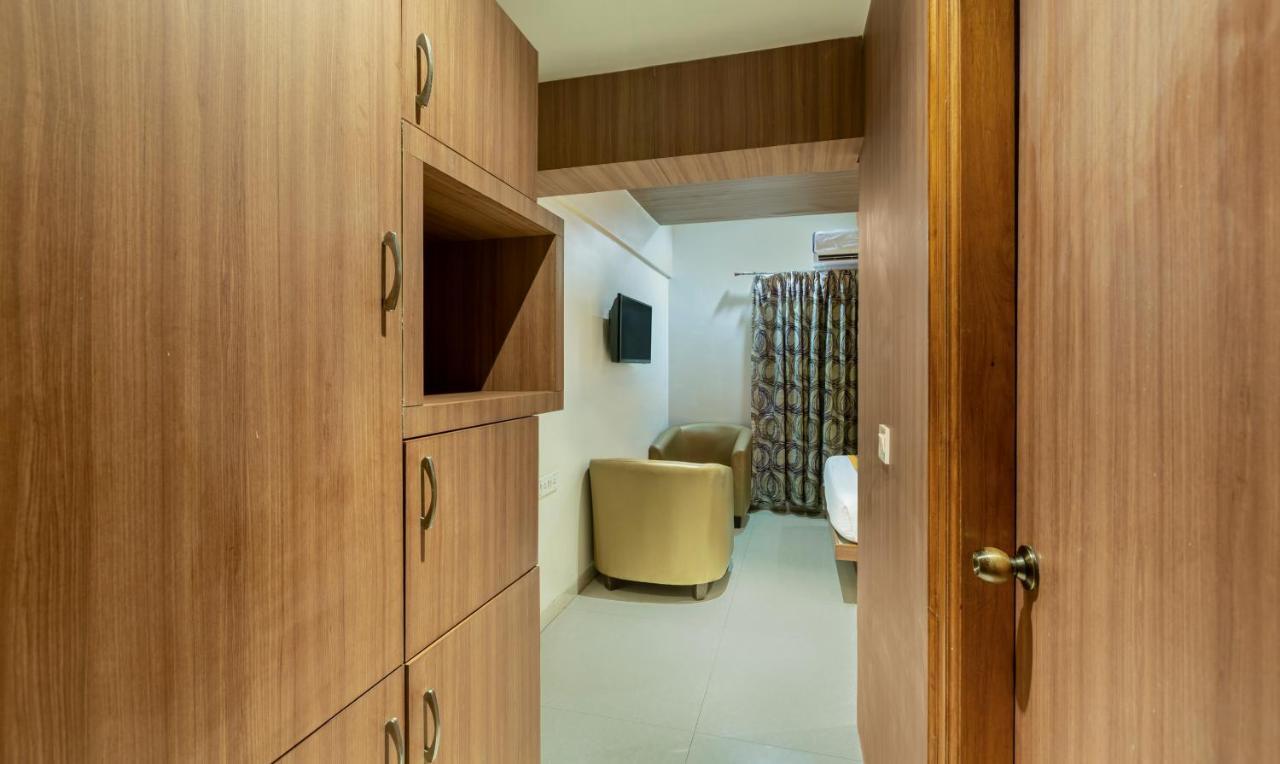 Itsy Hotels Hiland Suites Бангалор Екстериор снимка